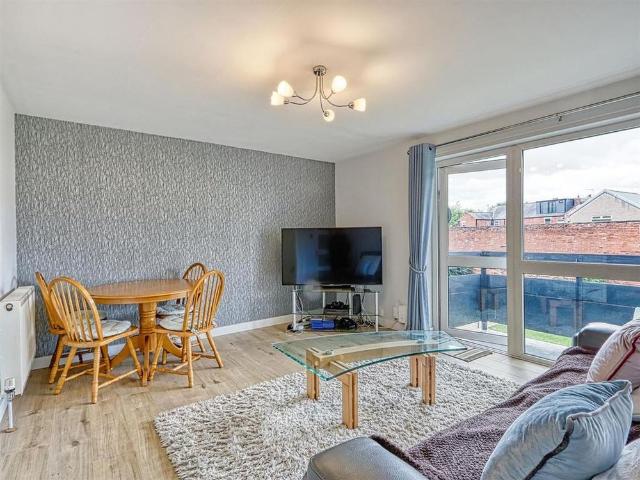 Apartment for rent in Loundsley Green, East Midlands