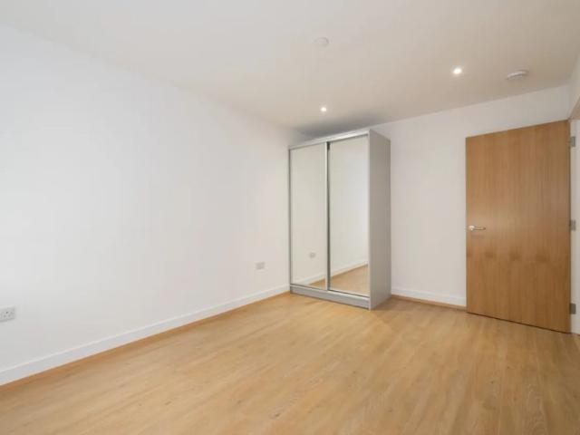 Apartment for rent in Hillview, Surrey