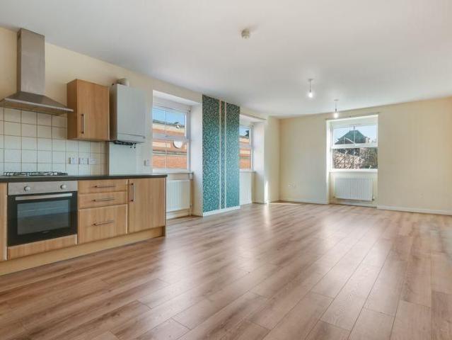 Apartment for rent in Scrattons Farm, Greater London