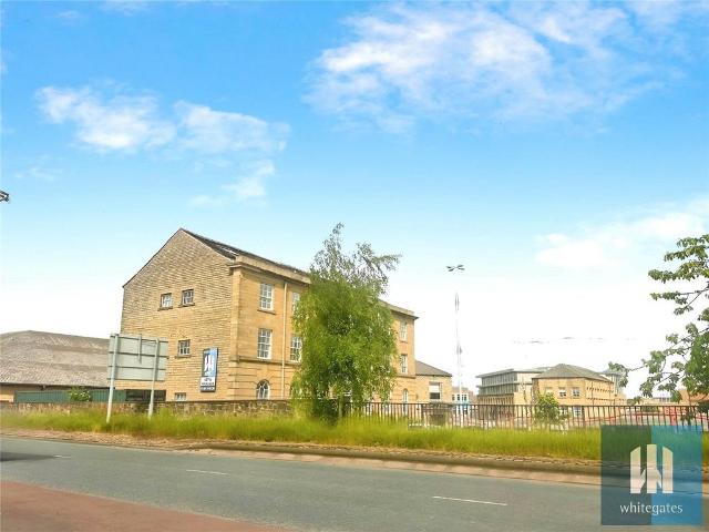 Flat for rent in Highfields, Huddersfield