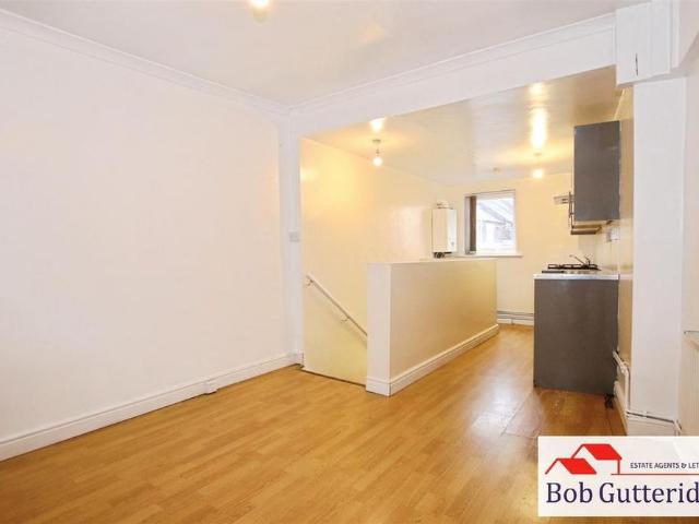 Apartment for rent in Wolstanton, Butterton