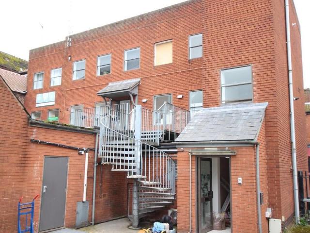 Flat for rent in Red Hill, Worcestershire