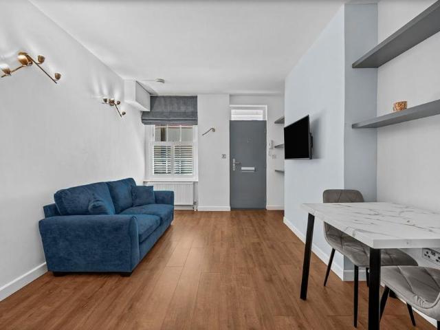 Apartment for rent in Covent Garden, Greater London