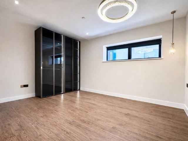 Apartment for rent in Crossflatts, West Yorkshire