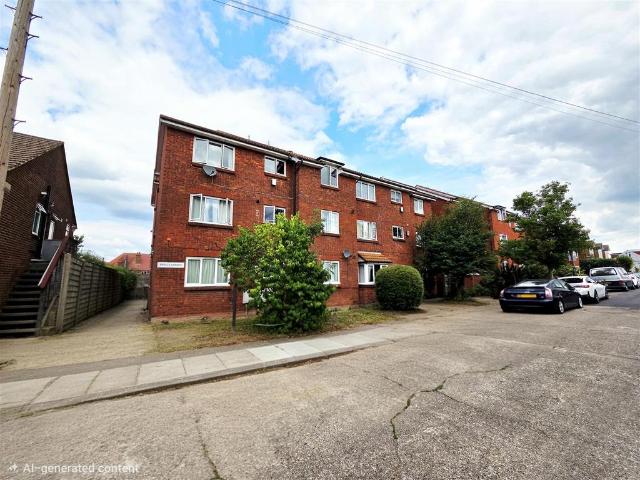 Flat for rent in Wealdstone, Greater London