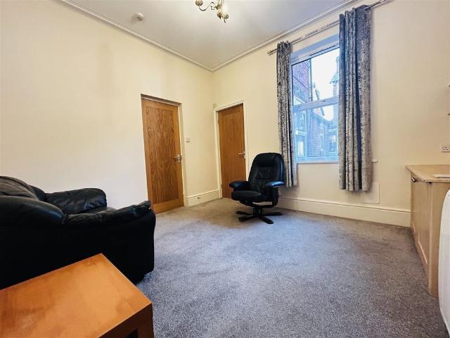 Apartment for rent in Kirkstall, West Yorkshire