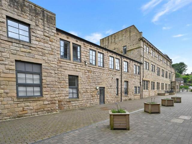 Flat for rent in Henshaw, Yeadon