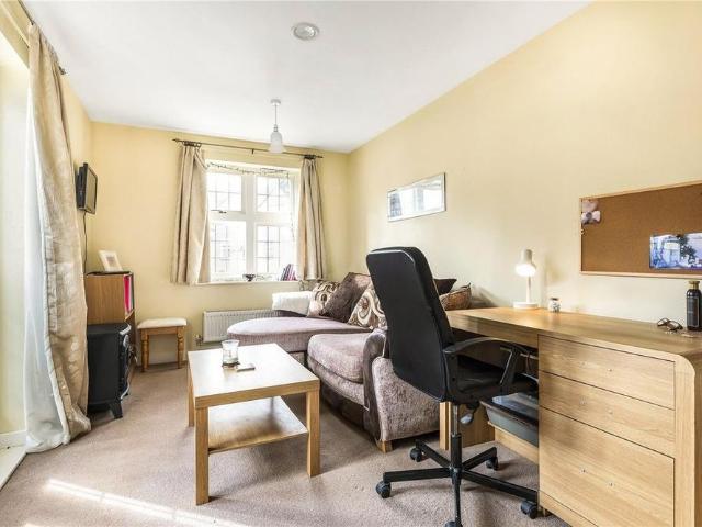 Apartment for rent in Sleepers' Hill, Hampshire