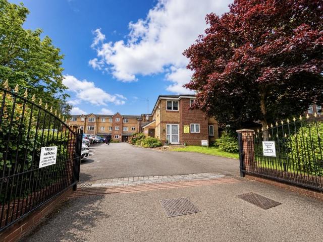Flat for rent in Broxbourne, Hertfordshire