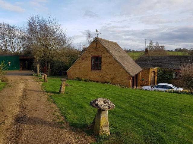 Flat for rent in Evershot, Oxfordshire