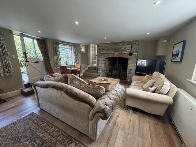 Apartment for rent in Somerton, Somerset