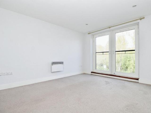 Apartment for rent in Cardiff International Sports Village, Cardiff