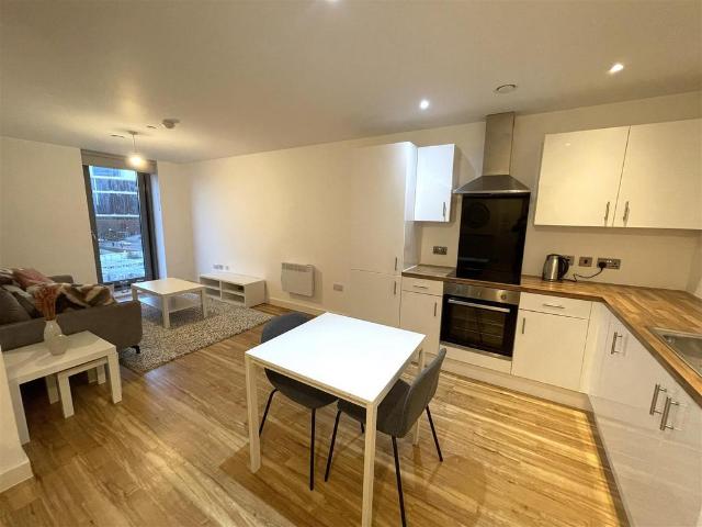 Flat for rent in Salford, Greater Manchester