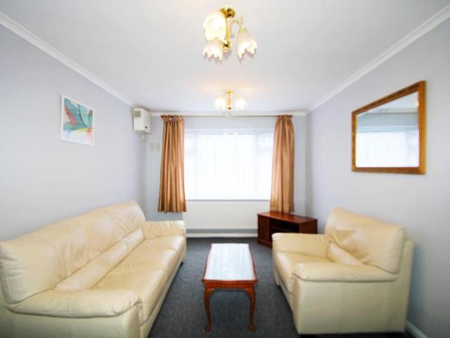 Apartment for rent in London Borough of Croydon, Greater London
