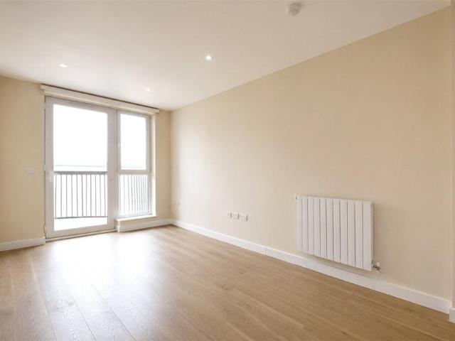 Flat for rent in Kidbrooke, Greater London