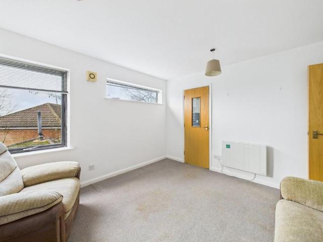 Apartment for rent in Woodley