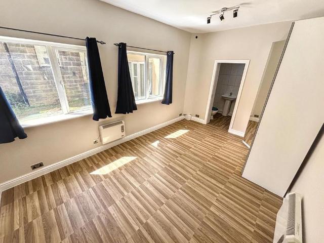 Apartment for rent in Rawdon, West Yorkshire