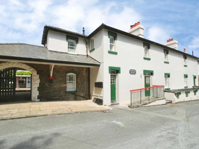 Flat for rent in Pen-y-Coed, Penmaenmawr