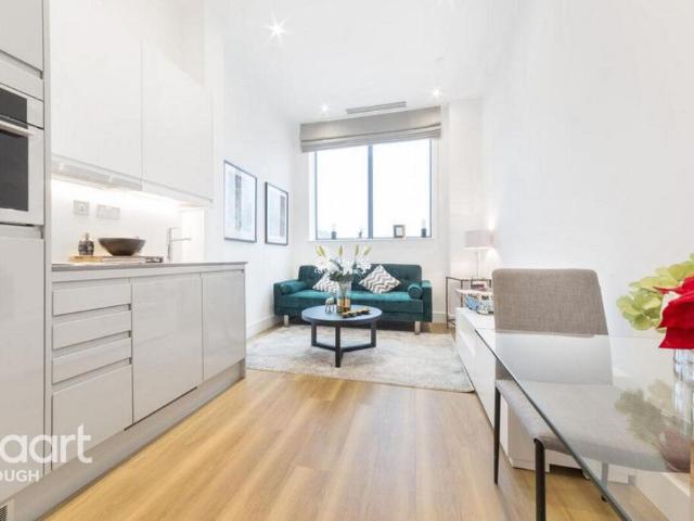 Apartment for rent in Slough