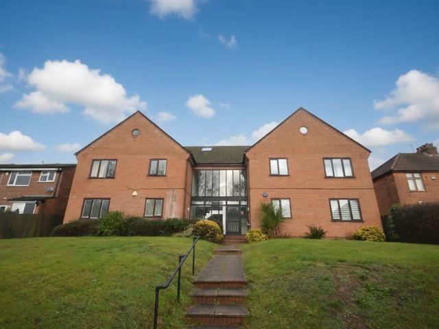 Flat for rent in Chepping Wycombe, Flackwell Heath