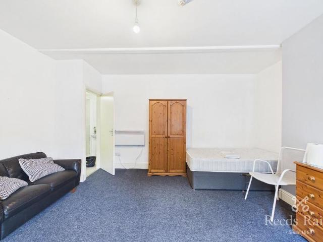 Apartment for rent in Thornton Lodge, Huddersfield