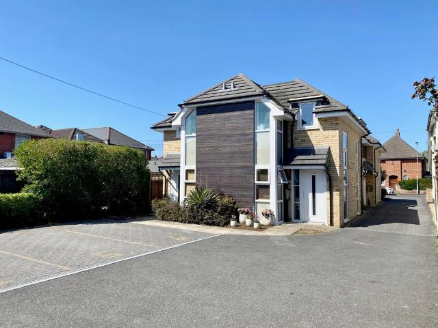 Flat for rent in Jumpers Corner, Christchurch