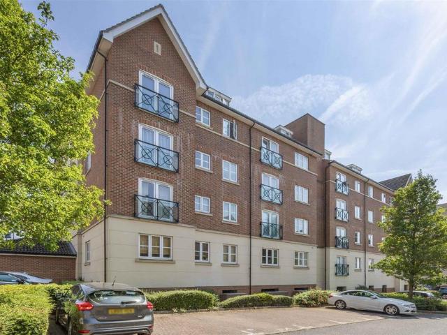 Flat for rent in Walton, Aylesbury