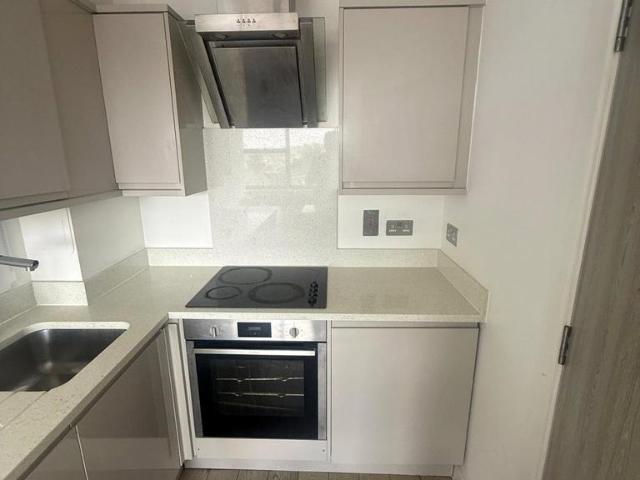 Flat for rent in South Harrow, Greater London