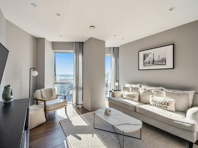 Apartment for rent in East Greenwich, Greater London