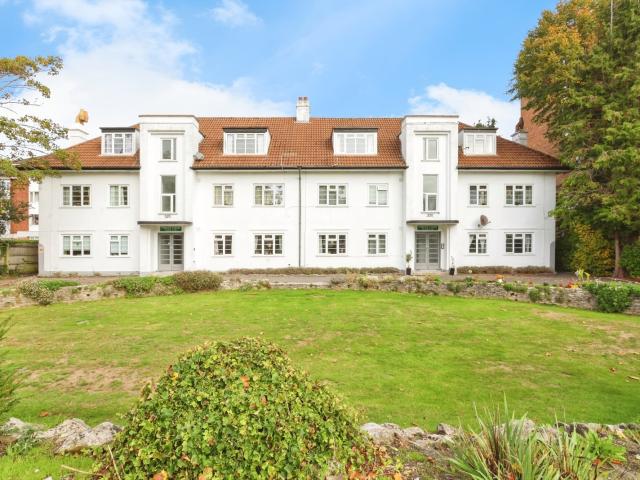 Apartment for rent in Branksome, Poole