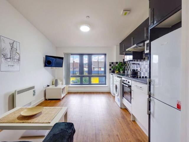 Studio for rent in Barracks, Canterbury