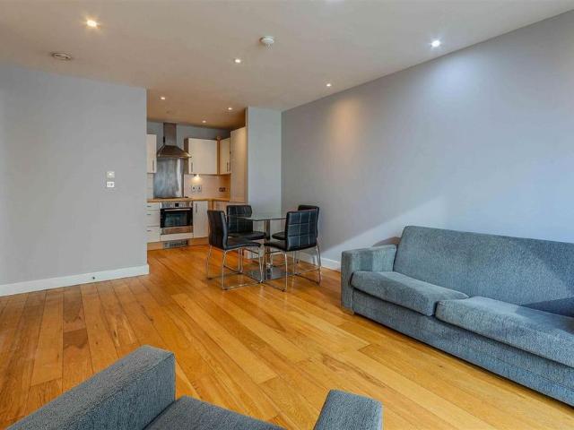 Apartment for rent in Brewery Quarter, Cardiff