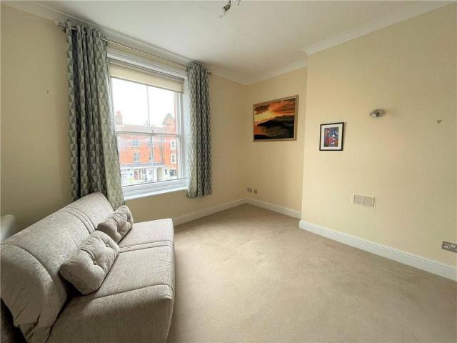 Apartment for rent in Marlborough, Easton Royal
