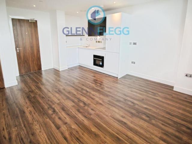 Apartment for rent in Eton