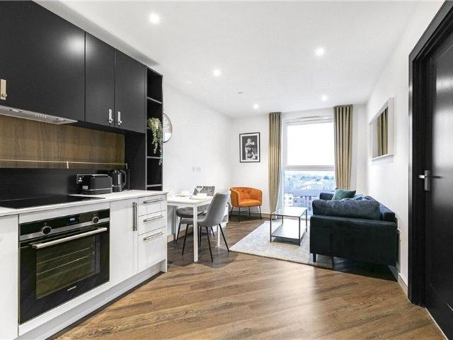 Apartment for rent in Birch Green, Lower Halliford