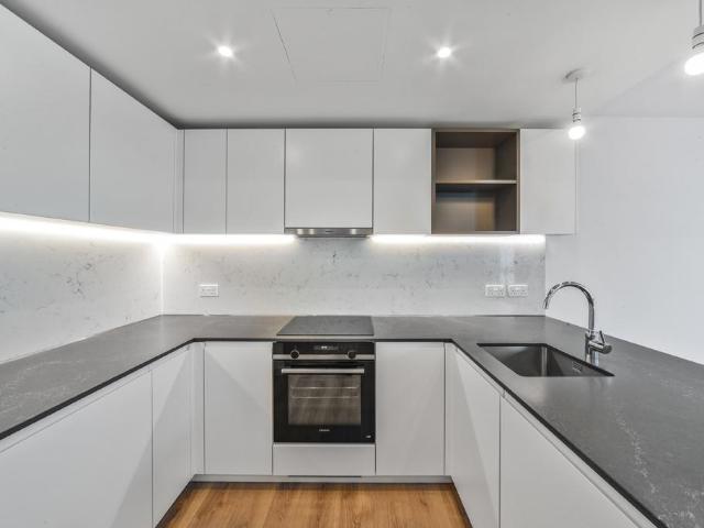 Flat for rent in Isle Of Dogs, Greater London