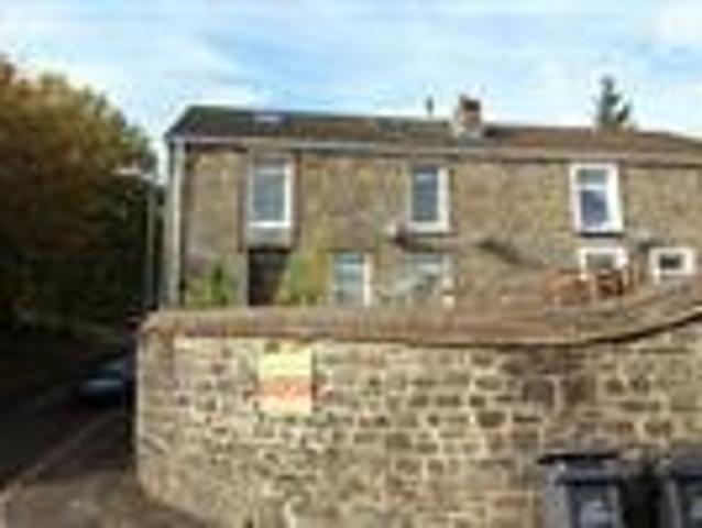Flat for rent in Vale, Wales