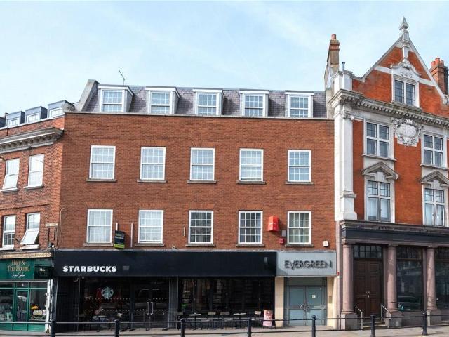 Flat for rent in St Margarets, Greater London