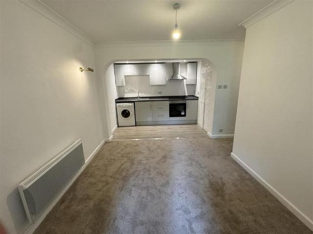 Apartment for rent in Nether Green, Ranmoor