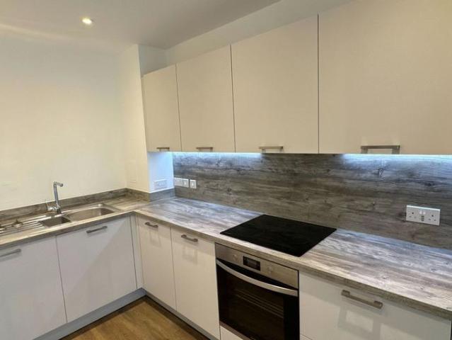 Flat for rent in Daws Hill, Cressex
