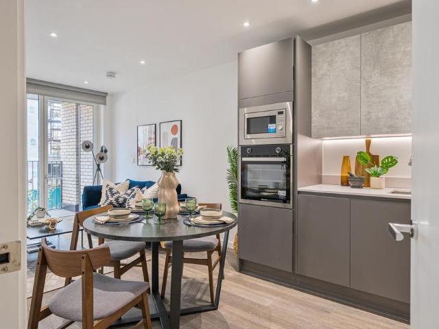 Apartment for rent in London Borough of Lambeth, Greater London