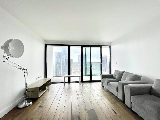 Flat for rent in City Centre, Georgia