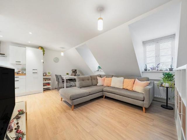 Apartment for rent in Great Faringdon, Dromore