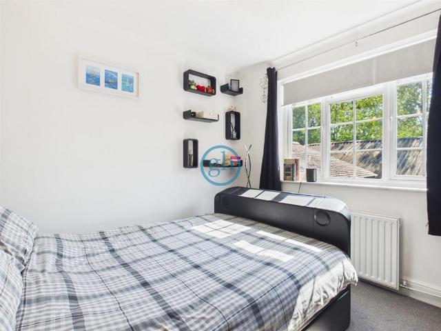 Flat for rent in Eastcote Village, Greater London