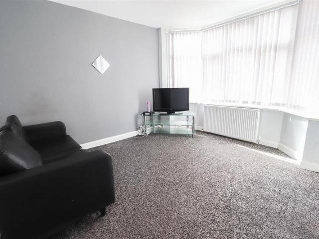 Apartment for rent in Cheylesmore, West Midlands