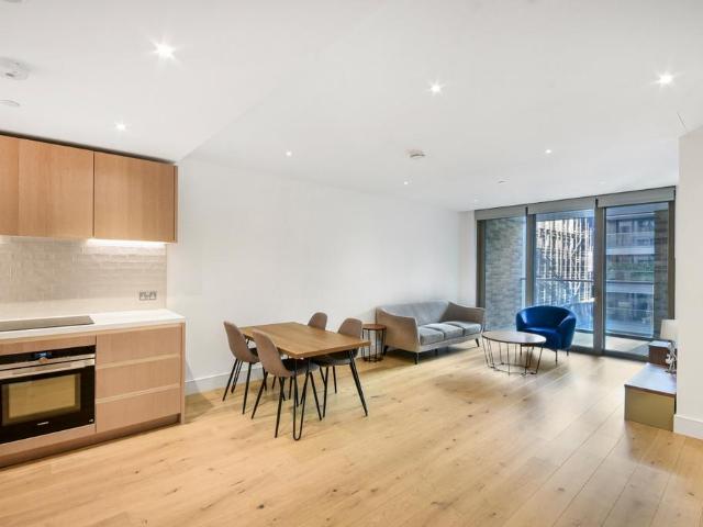 Flat for rent in Nine Elms, Greater London