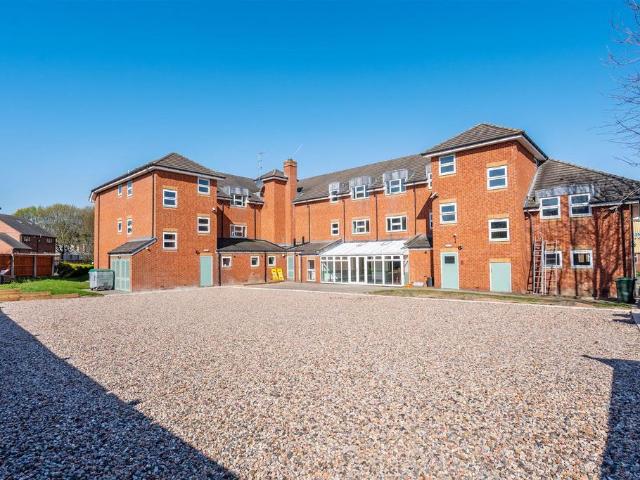 Flat for rent in Tipton, West Midlands