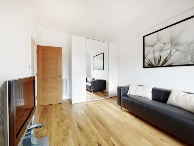 Apartment for rent in St. John's Wood, Isle Of Man