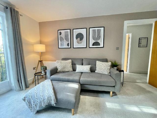 Flat for rent in Red Hill, St Peters