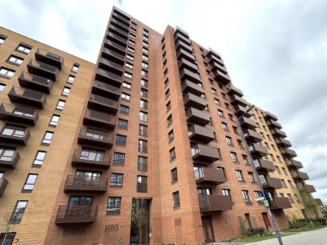 Flat for rent in London Borough of Ealing, Park Royal